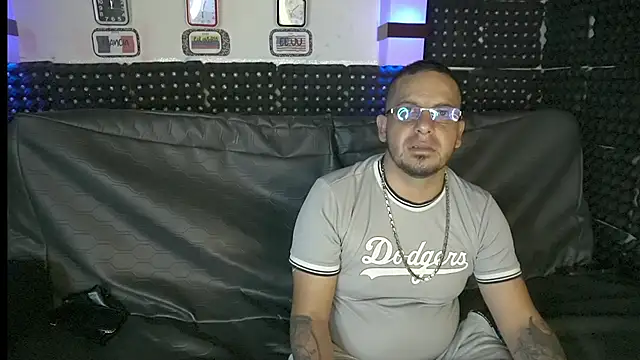 Snapshot of Dulce_yors chatting on 8, 3, 2025 Dulce yors online show from 8, 3, 2025