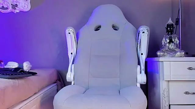 nau fonseca1 online show from 28, 1, 2025