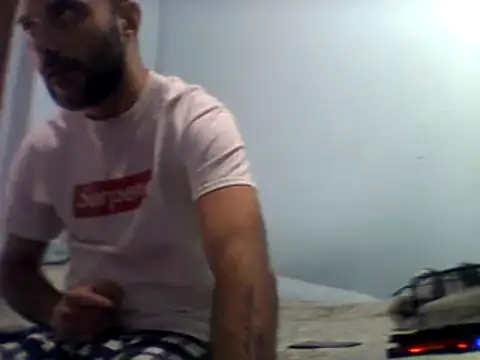 Snapshot of coppiasenzacensura chatting on 8, 1, 2025 coppiasenzacensura online show from 8, 1, 2025