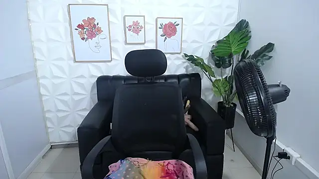 Valentinaa mature online show from 13, 2, 2025
