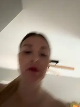 Bella-Tight online show from 17, 3, 2026