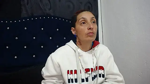 Snapshot of anyu1306 chatting on 6, 12, 2024 anyu1306 online show from 6, 12, 2024