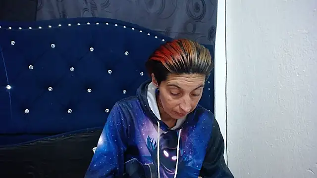 Snapshot of anyu1306 chatting on 17, 1, 2025 anyu1306 online show from 17, 1, 2025