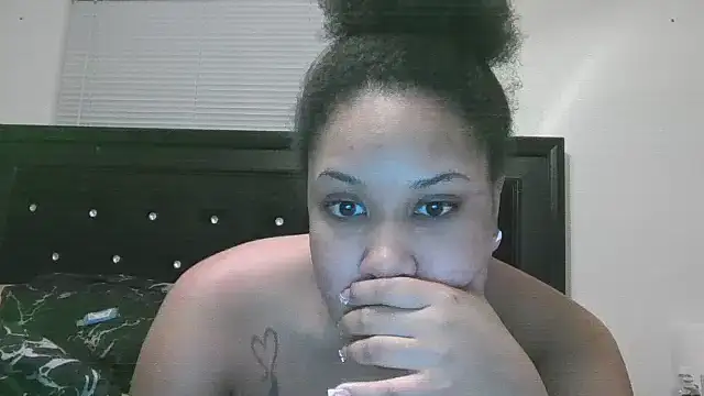 creamdreammmm online show from 22, 3, 2025