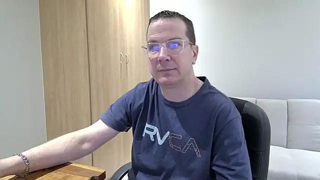 BrettJ81 online show from 21, 10, 2025