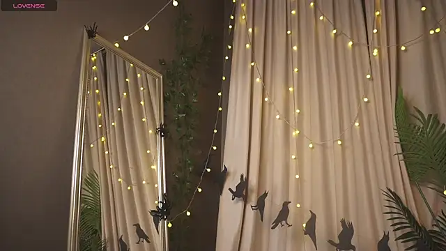 Snapshot of 1reisatumi_ chatting on 30, 10, 2025 1reisatumi online show from 30, 10, 2025