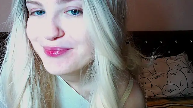 Sara4uu online show from 1, 12, 2025