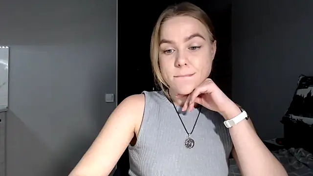 Snapshot of Sunbeam_ chatting on 11, 3, 2026 Sunbeam online show from 11, 3, 2026