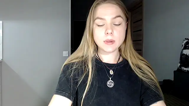 Snapshot of Sunbeam_ chatting on 28, 3, 2026 Sunbeam online show from 28, 3, 2026