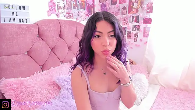 Snapshot of natalie_jaensen chatting on 15, 12, 2024 natalie jaensen online show from 15, 12, 2024