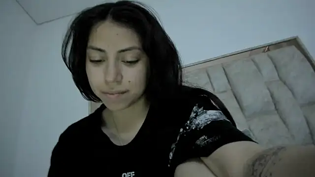 Snapshot of natalie_jaensen chatting on 10, 11, 2025 natalie jaensen online show from 10, 11, 2025