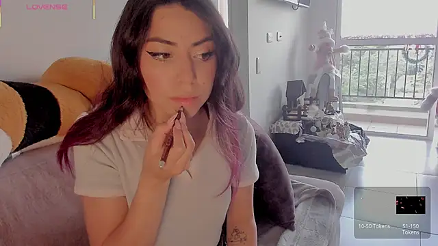 Snapshot of natalie_jaensen chatting on 19, 11, 2025 natalie jaensen online show from 19, 11, 2025