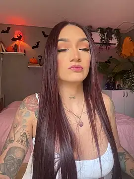 Snapshot of DaniDusan_ chatting on 29, 10, 2025 DaniDusan online show from 29, 10, 2025