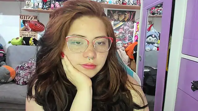 Snapshot of soficammy chatting on 10, 10, 2025 soficammy online show from 10, 10, 2025