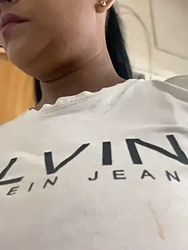 sofia xxx02 online show from 25, 2, 2026