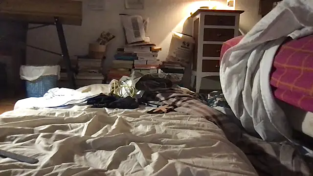 Snapshot of McPherson72 chatting on 6, 10, 2025 McPherson72 online show from 6, 10, 2025